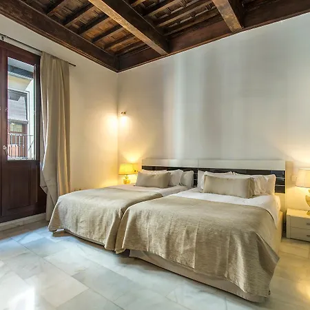tuGuest Elvira Suites-2